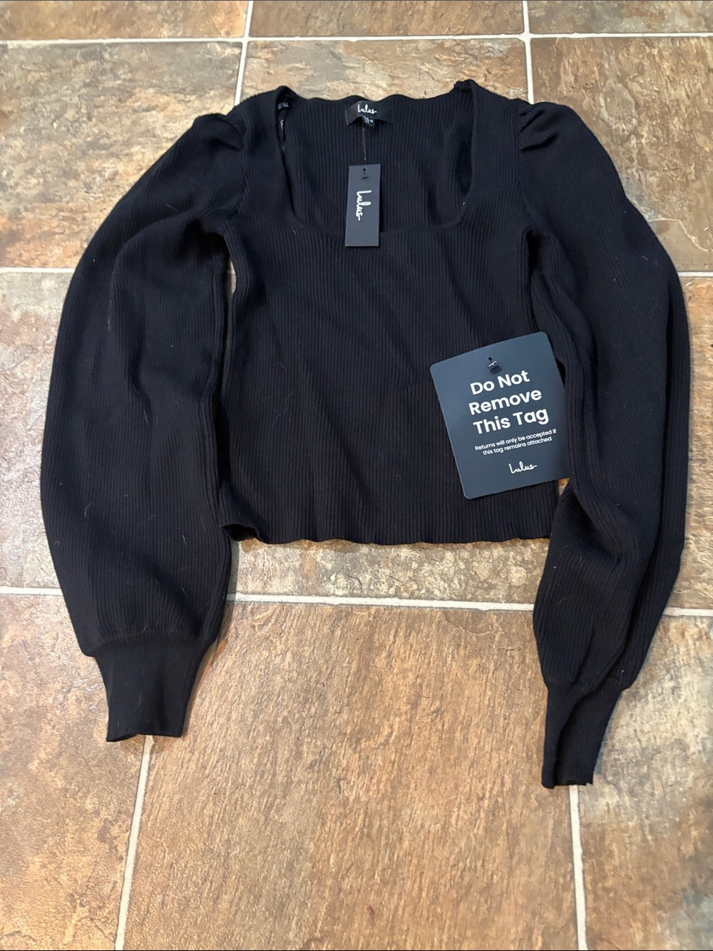 Lulu's Black Square-Neck Ribbed Puff-Sleeve Cropped Sweater